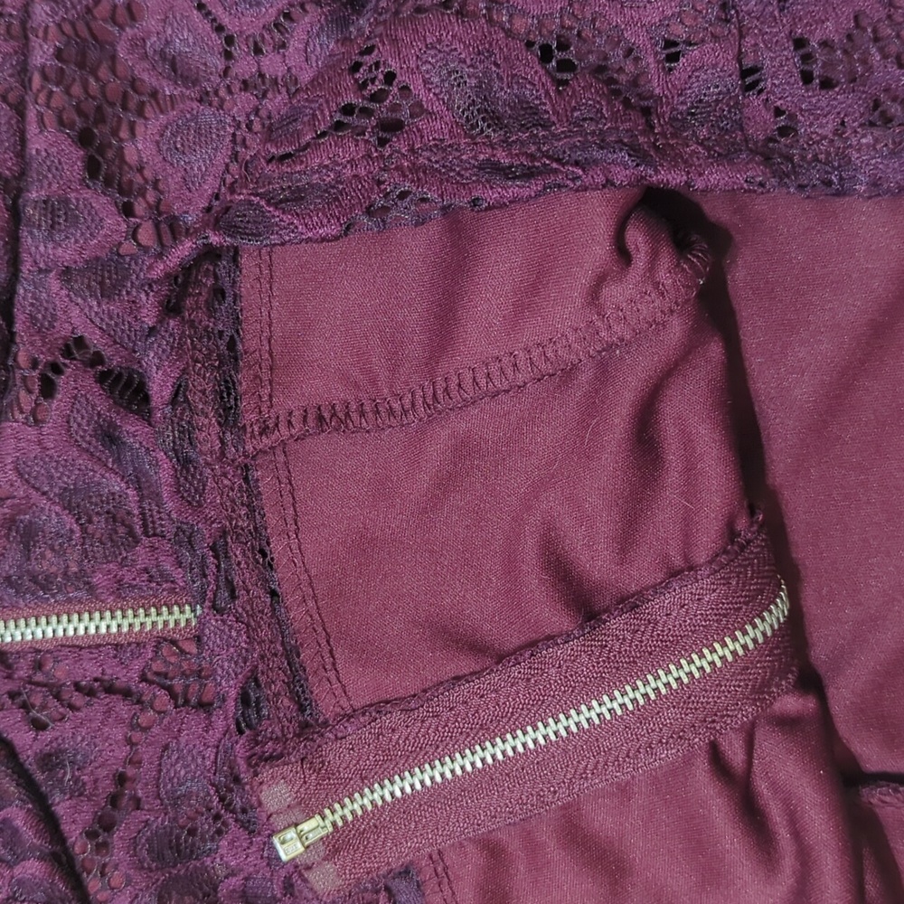 Merlot Floral Lace Zip Up Tank Top - Picture 10 of 10